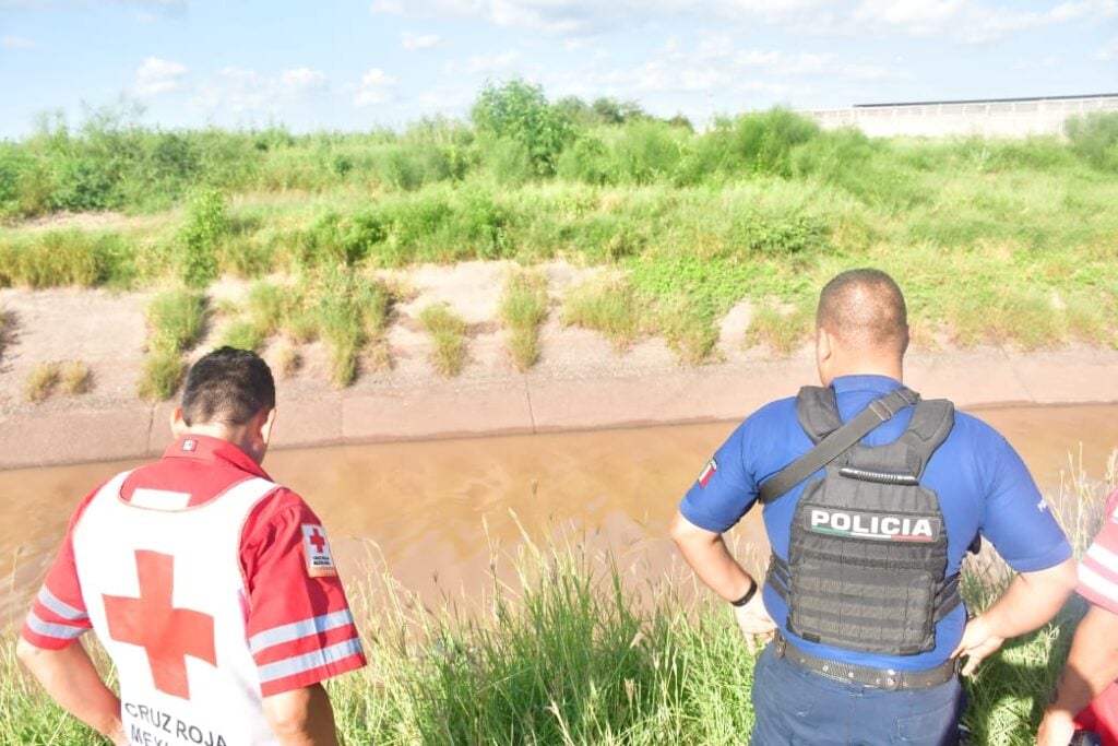 Terrible Hallazgo Flotando En Canal Encuentran Cad Ver De Un Hombre