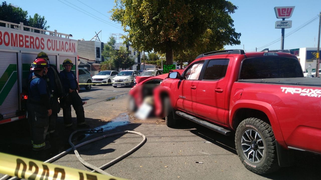 Iba en su Spark rojo Muere un hombre tras fuerte accidente en Culiacán