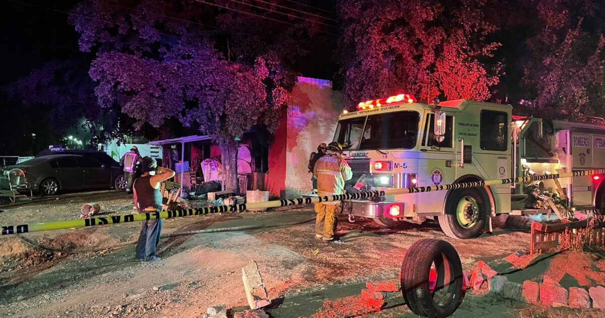 Hab A Personas Dentro Se Incendia Casa En La Colonia Emiliano Zapata