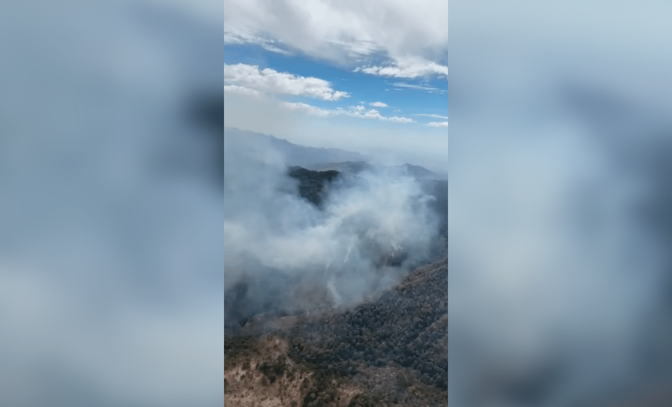 Video Impresionante As Se Ve Desde El Aire El Incendio Forestal En