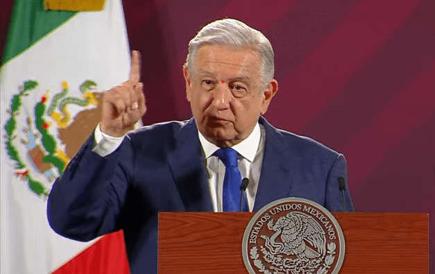 AMLO critica a presidenta de la SCJN Norma Piña por solicitar aumento