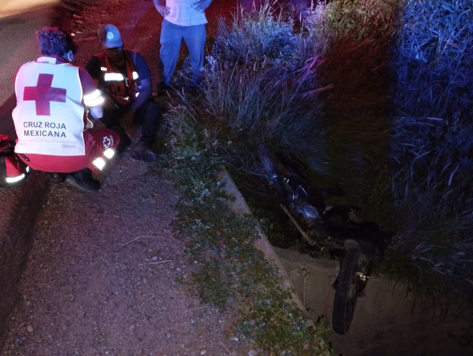 Pierde El Control Y Termina En El Monte Motociclista Se Accidenta En