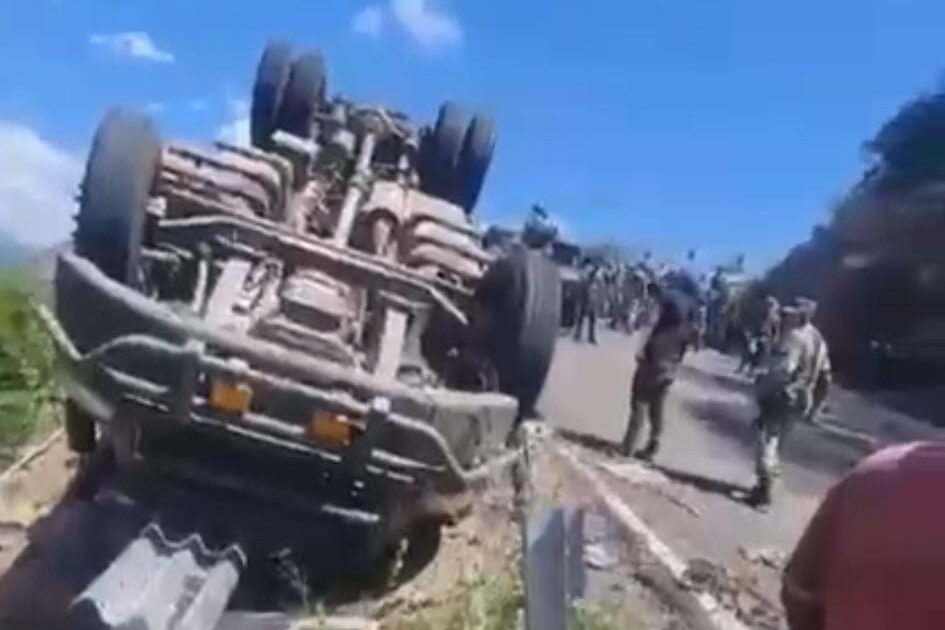 Mueren los dos soldados que resultaron graves en volcadura de un camión