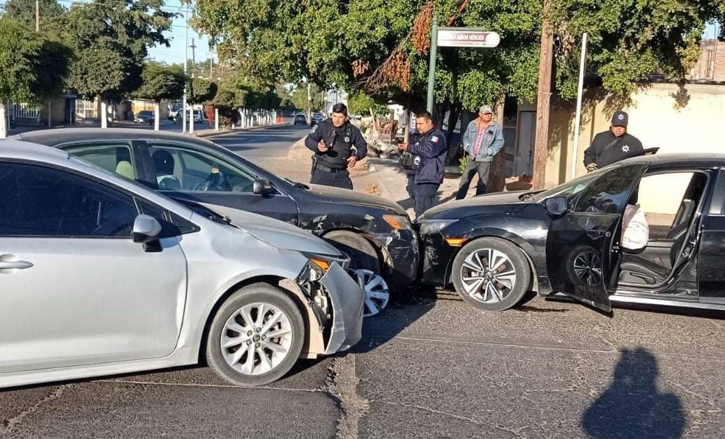 Aparatosa Carambola En Guasave Deja A Alejandra Lesionada Y Fuertes