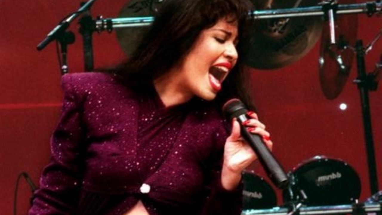 Selena Quintanilla Recibirá Homenaje Durante Los Grammy A 26 Años De Su Muerte Línea Directa