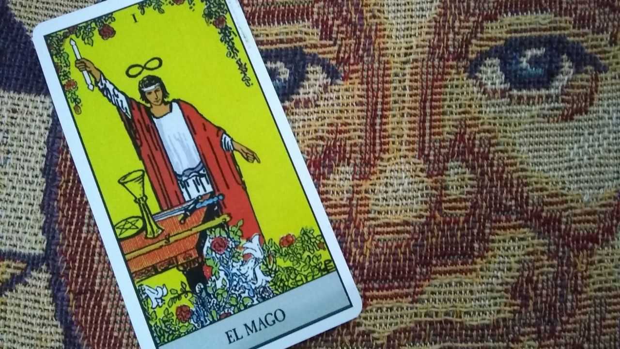 El Mago del tarot: Conoce su significado y por qué es una carta