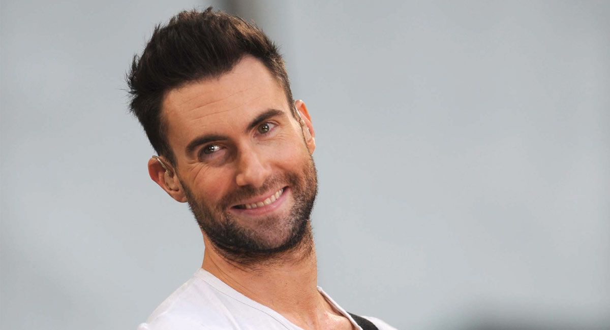 Adam Levine responde a las críticas por haber sido infiel a su esposa