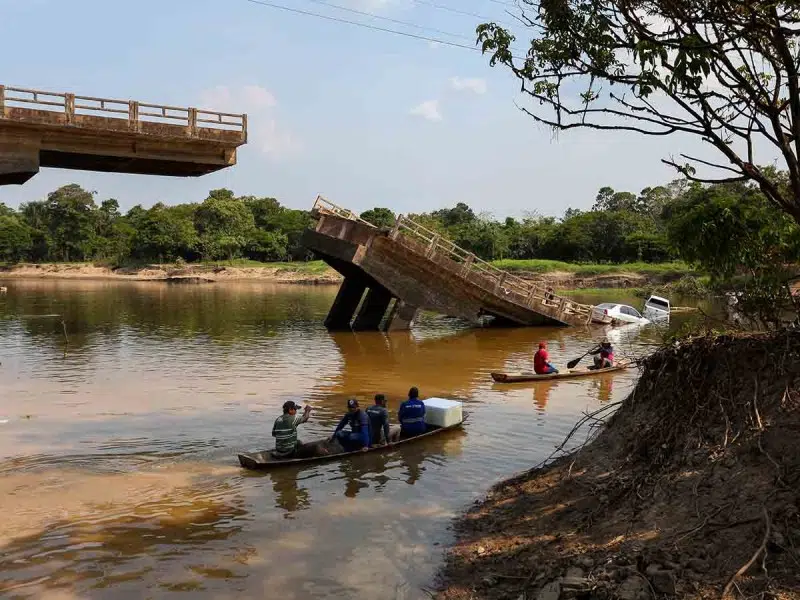 Colapsa puente Brasil