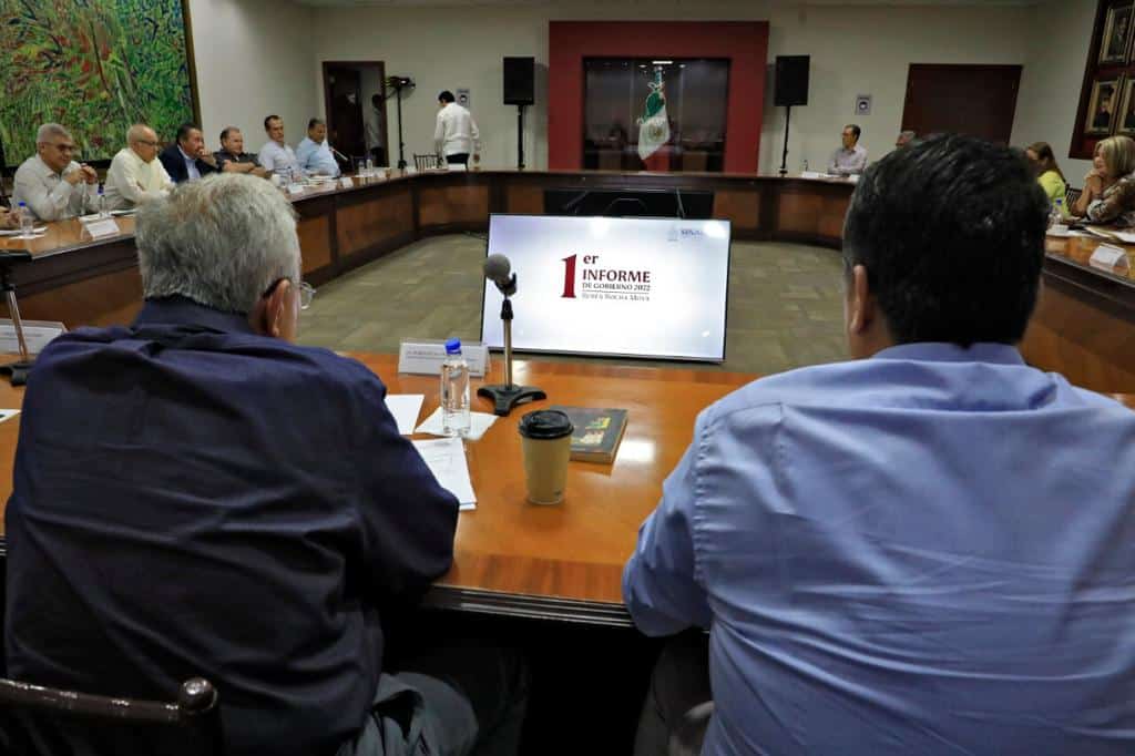 El gobernador Rocha analiza resultados de su gabinete