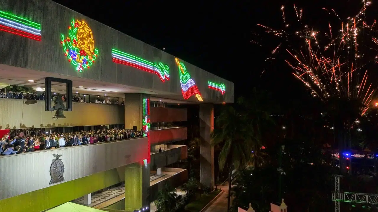 Grito de Independencia en Palacio de gobierno