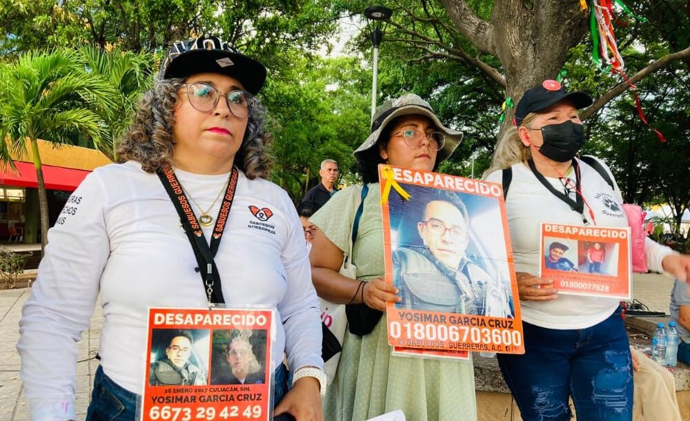 Reclaman por Ayotzinapa, pero también por los desaparecidos de Sinaloa