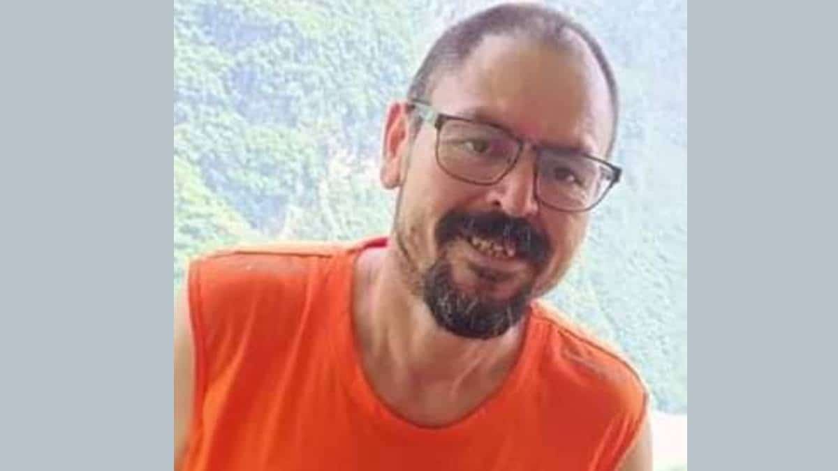 Roberto Carlos Flores Mendoza