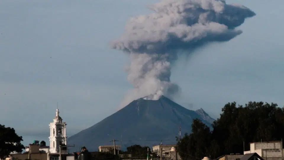 Volcán Popocatépetl registra actividad tras fuerte sismo; alertan por caída de ceniza en CDMX