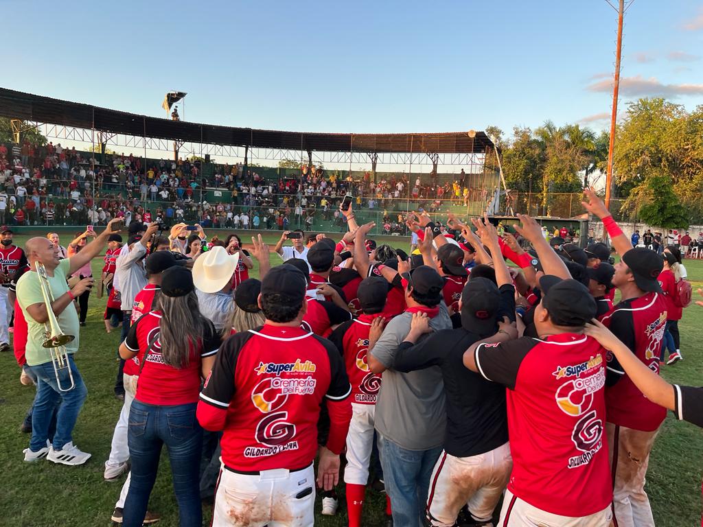 VIDEO: ¡Lo lograron! Jahuara II se corona en épica final de la Liga Clemente Grijalva / Cortesía