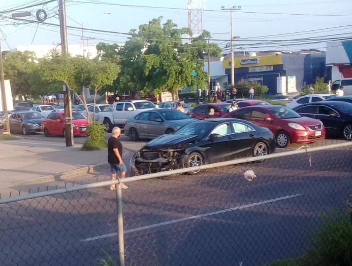 Accidente volcadura Mazatlán