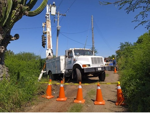 Restablece la CFE suministro eléctrico en zonas afectadas por lluvias y vientos en Sinaloa y Sonora