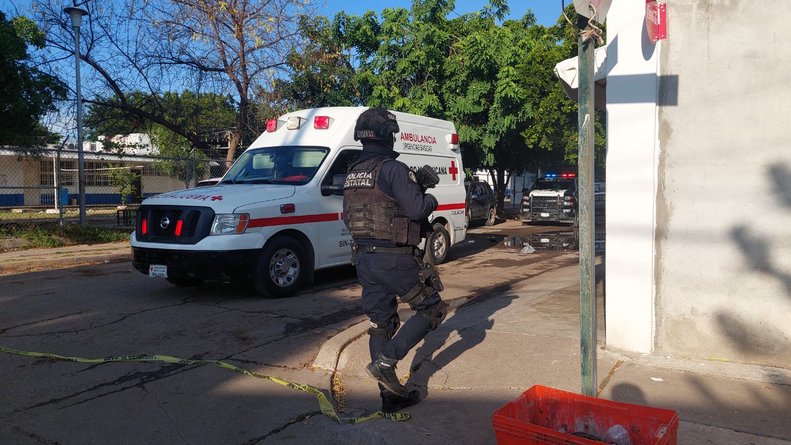 Atacan a balazos a joven junto a secundaria del fraccionamiento Campo Bello, en Culiacán