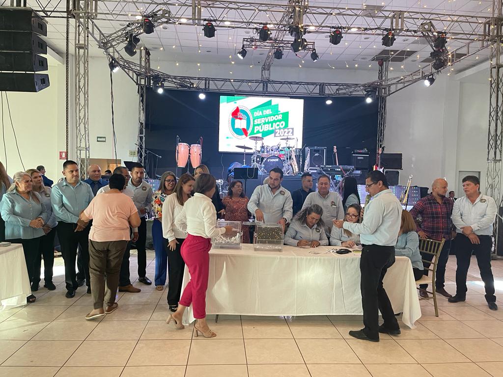 Los Mochis se viste de gala con el festejo del Día del Servidor Público / Cortesías