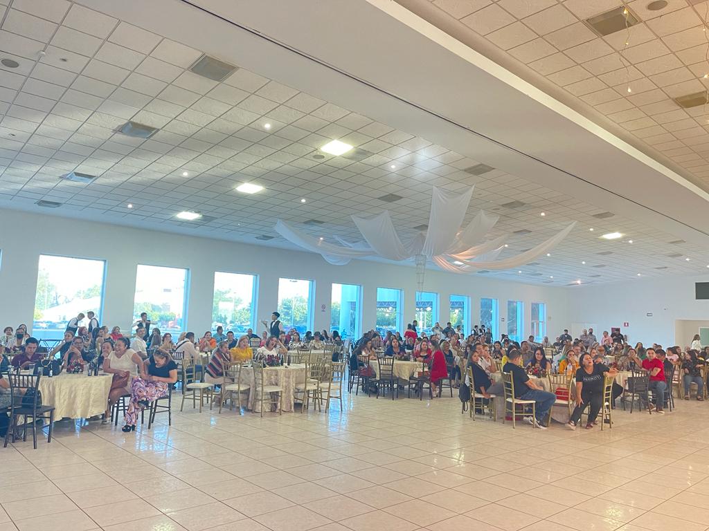 Los Mochis se viste de gala con el festejo del Día del Servidor Público