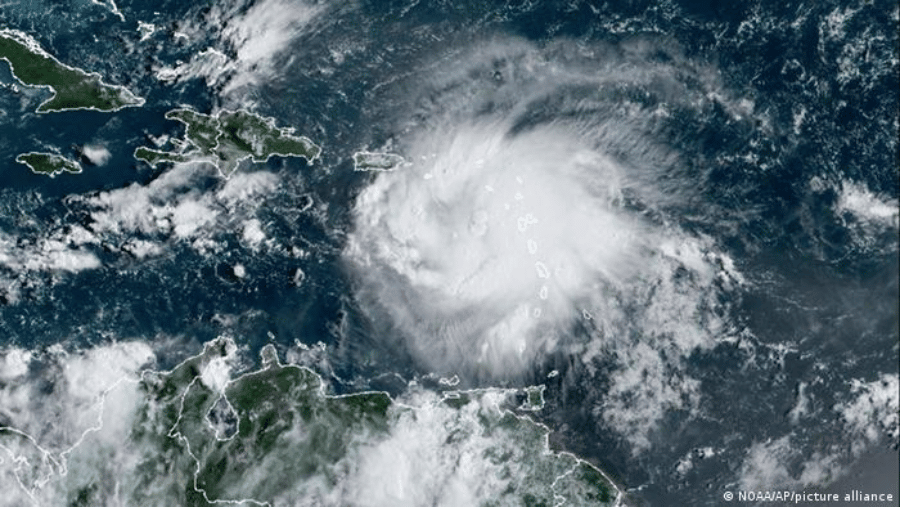 Huracán “Fiona” evoluciona a categoría 4 y amenaza a las Bermudas con su trayectoria