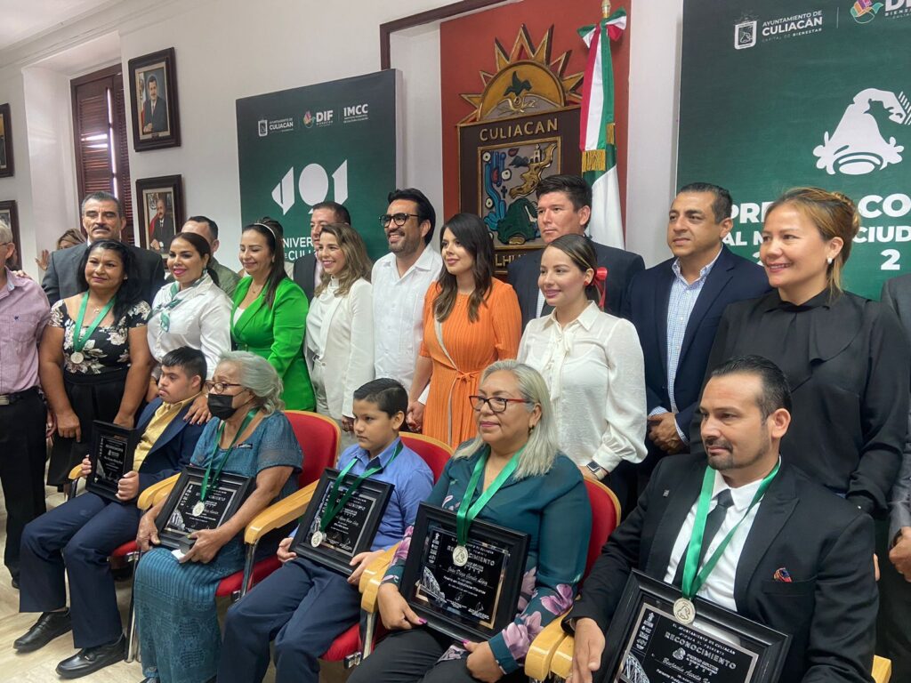 ¡Por ser ciudadanos ejemplares! Reciben el premio Coltzin cinco culiacanenses 