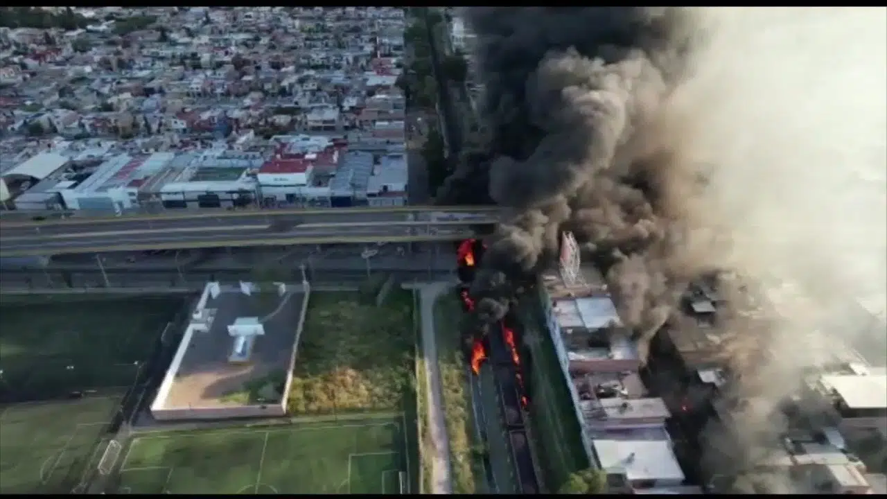 Accidente de pipa y tren Aguascalientes