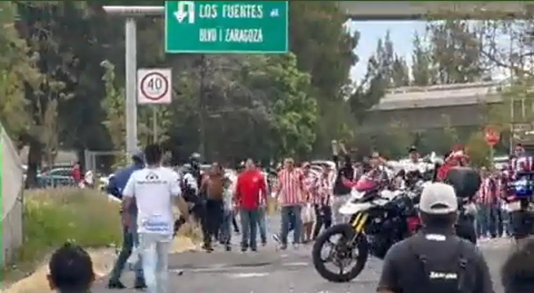 Aficionados Chivas vs Puebla