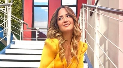 Andrea Legarreta redes