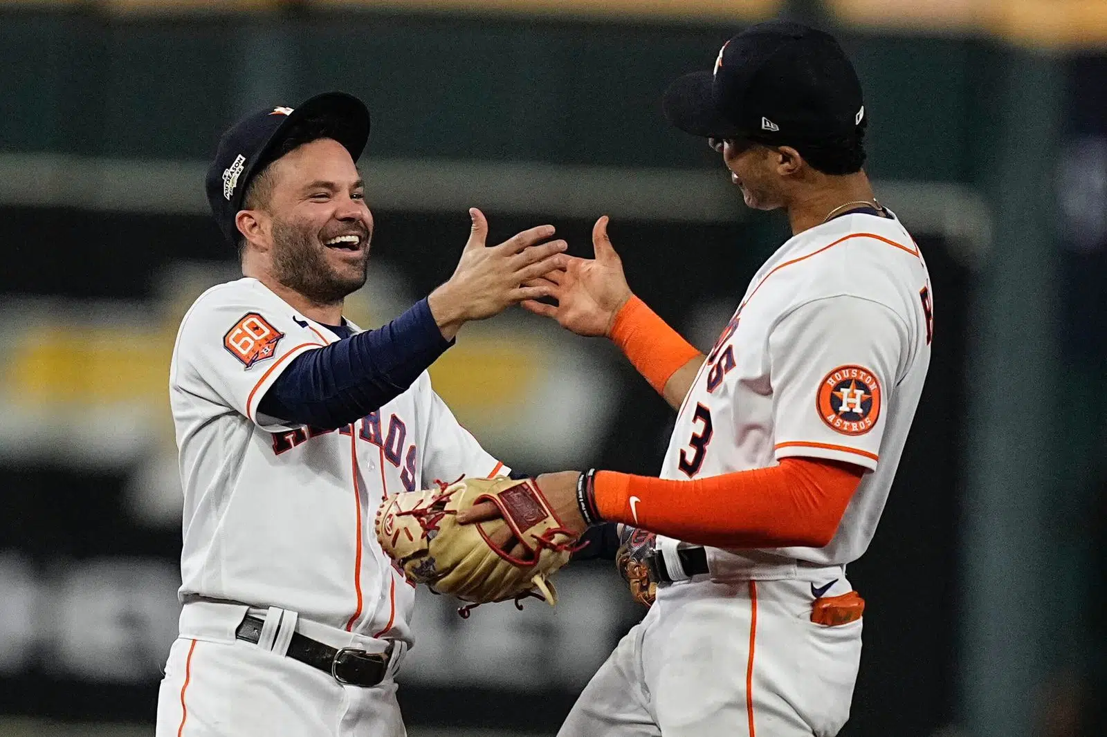 ¡Sacan la ‘chamba’! Astros da el primer paso en la Liga Americana