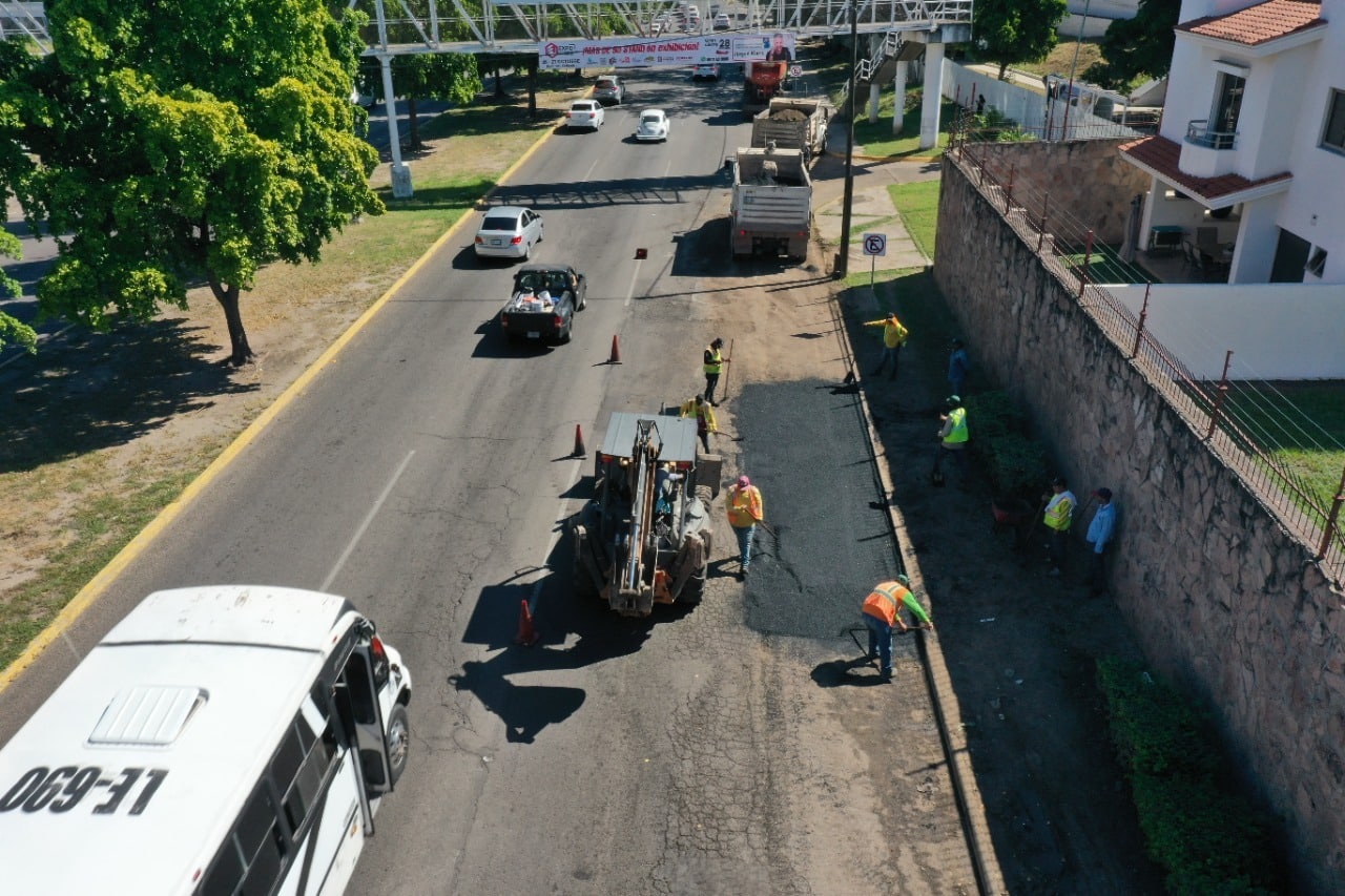 Brigadas de bacheo en Culiacán