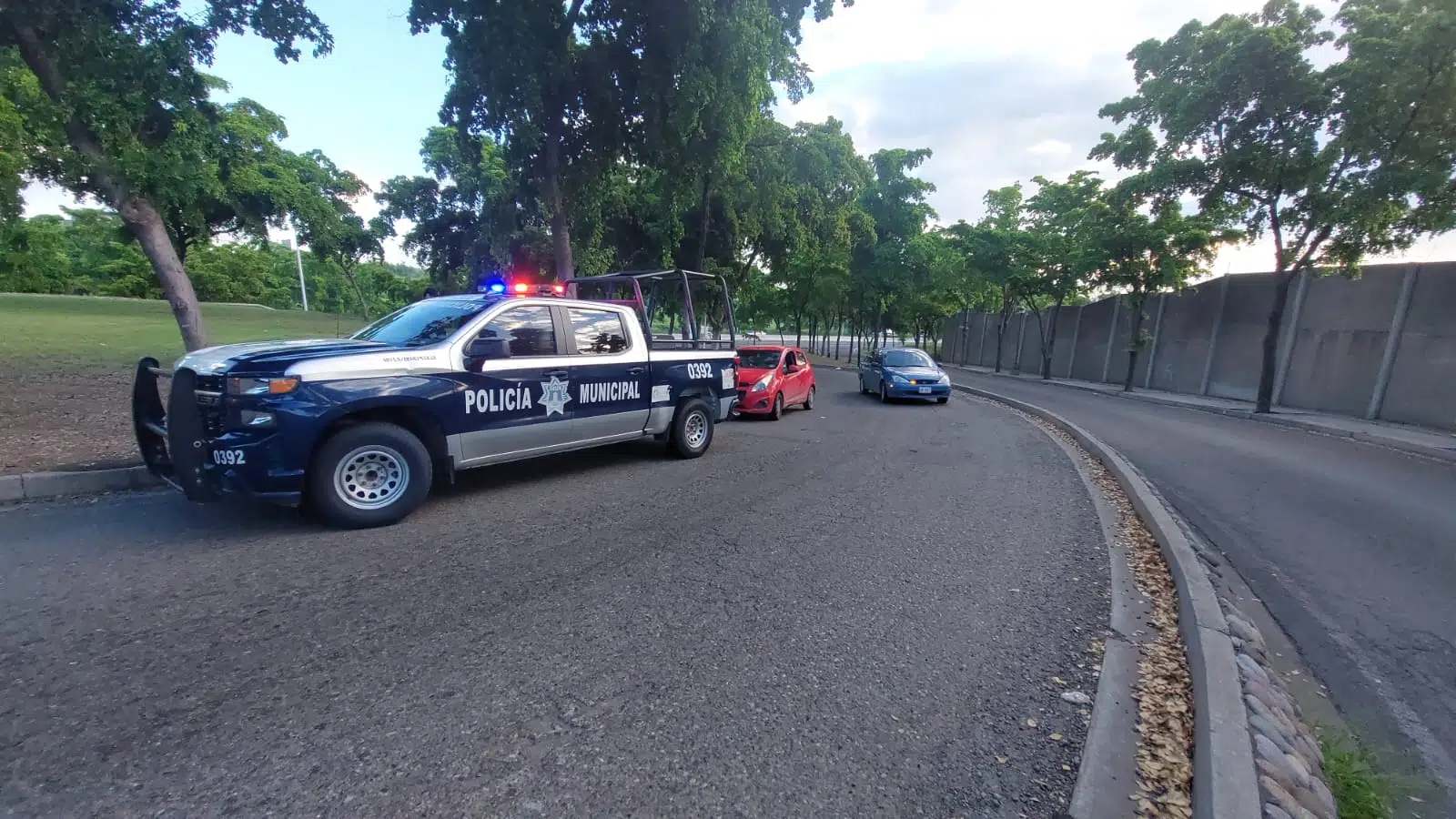 Carro abandonado militar atropellado Culiacán c