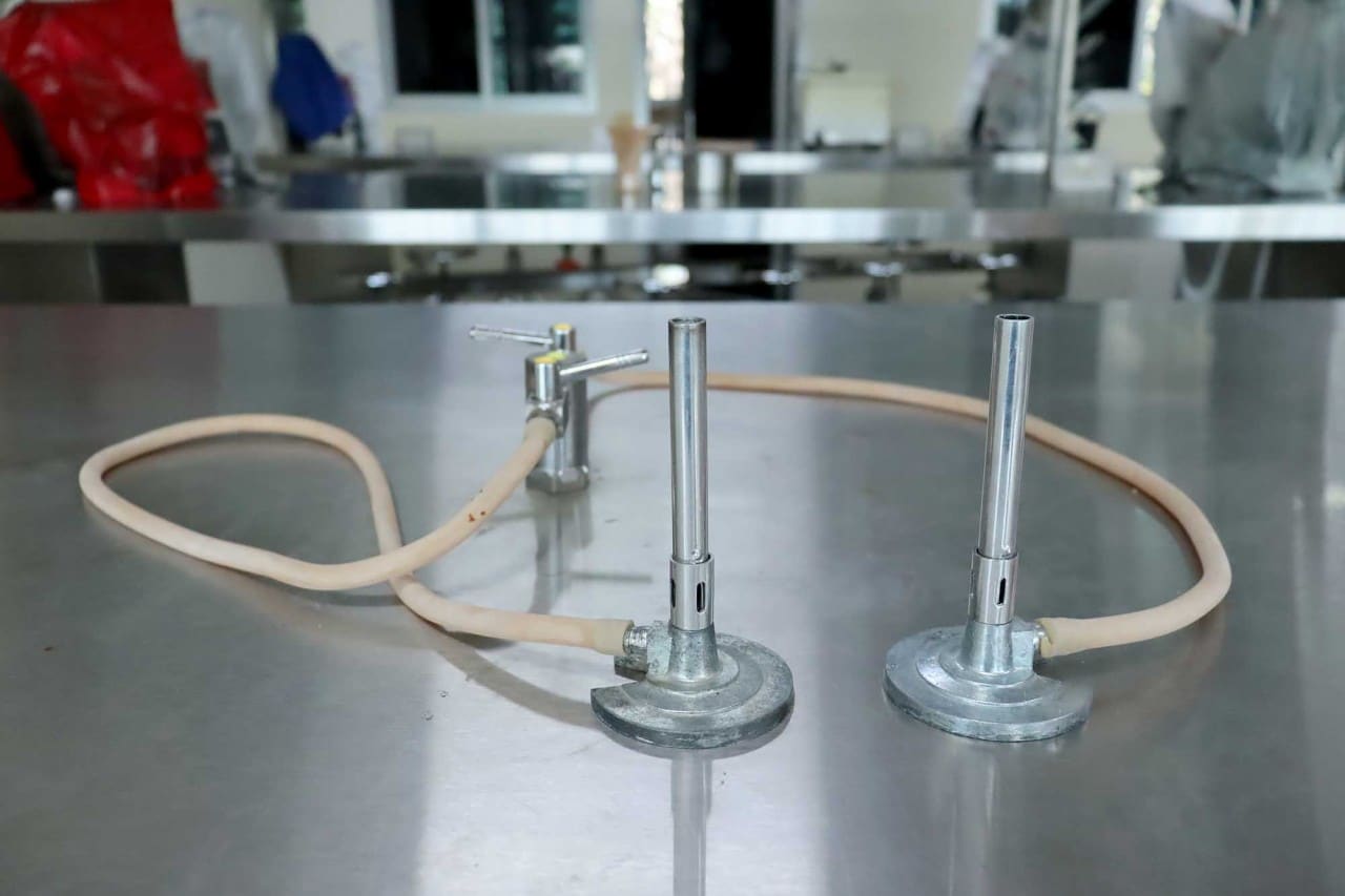 Centro de Instrumentos contribuye a la certificación de laboratorios de medicina de la UAS