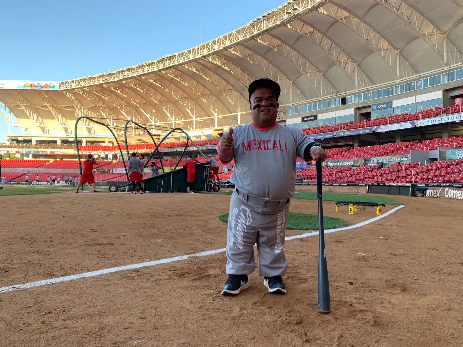 “Chevale”, Bat Boy de mucha trayectoria en el beisbol mexicano (4)