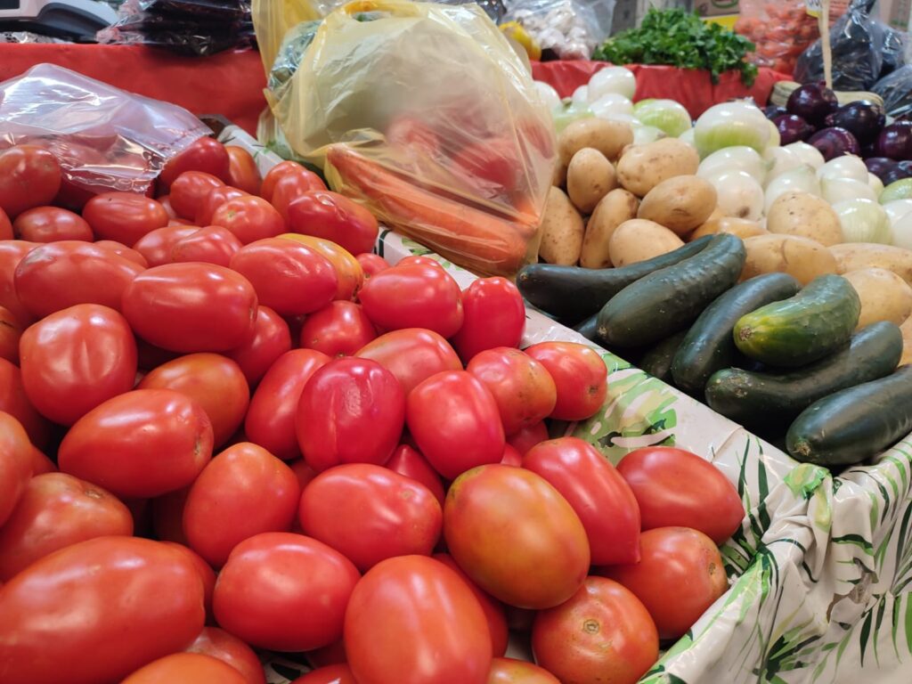 Comerciantes de Mazatlán Las verduras siguen igual que hace 15 días (2)