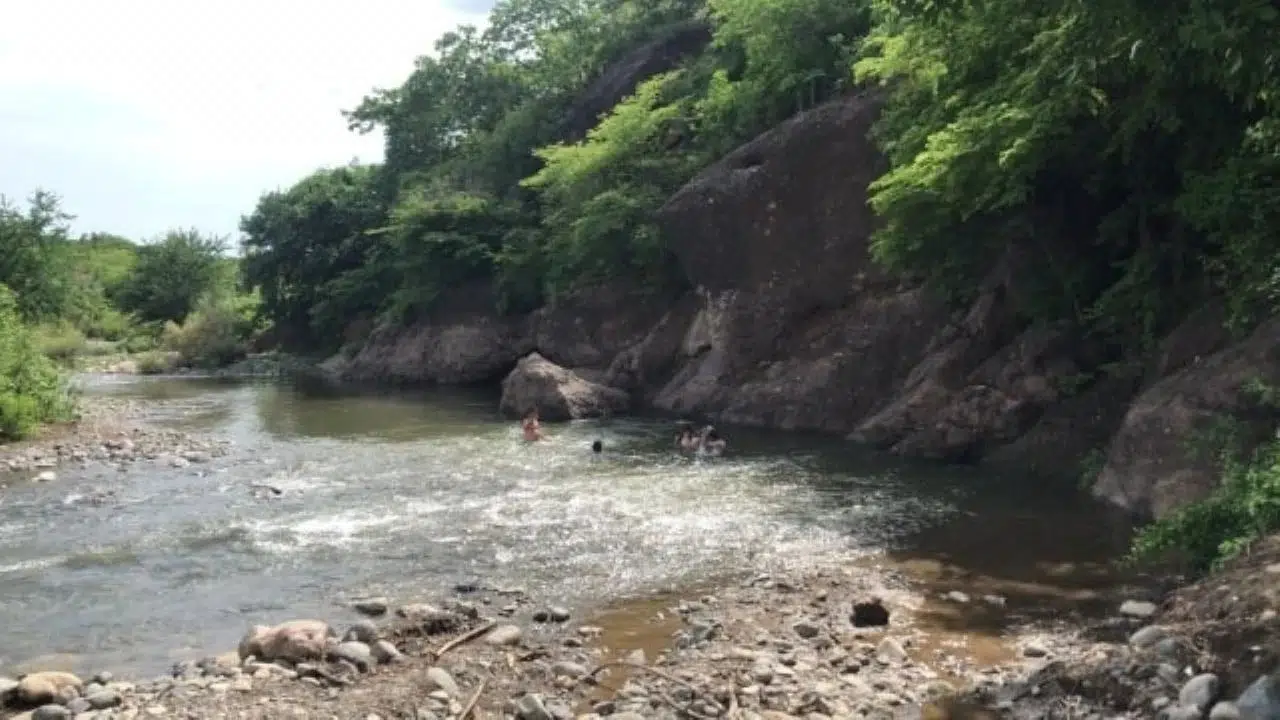 Con tanta agua que ha caído en Sinaloa municipio persiste el fenómeno Alcalde