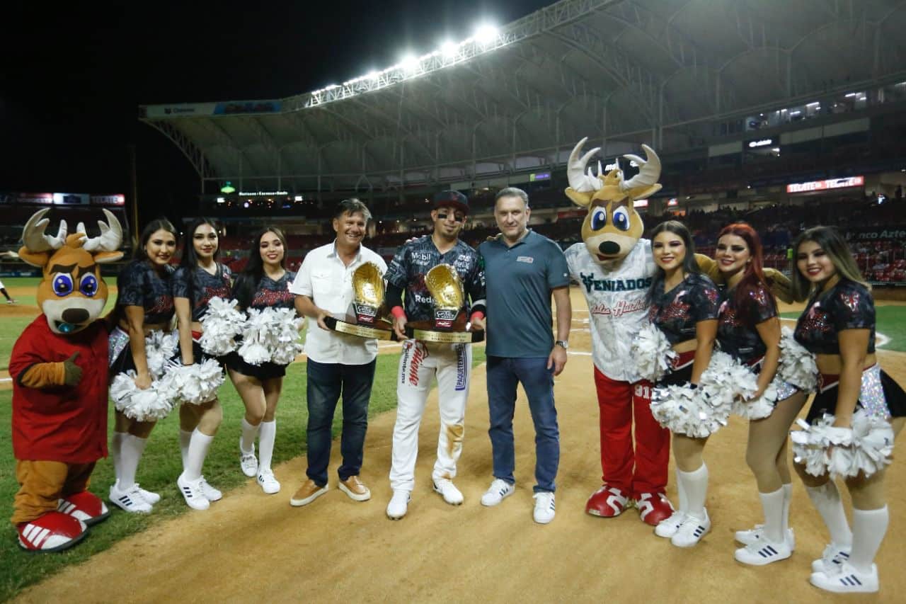 Condecoran a jugadores de Venados de Mazatlán