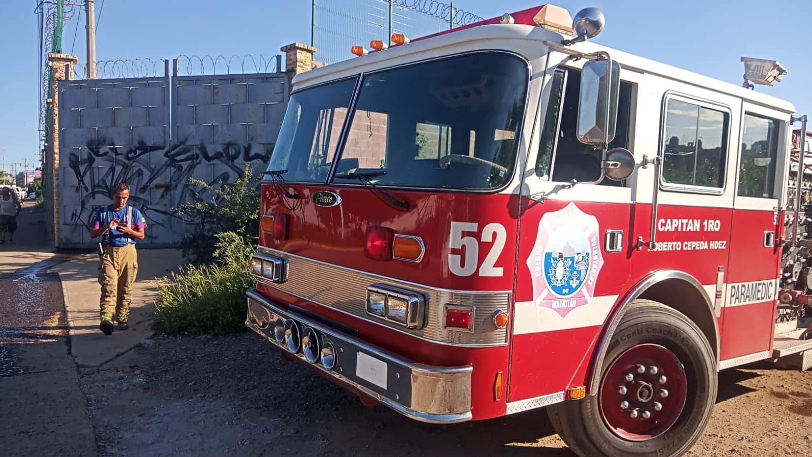 ¡Alerta! Derrame de hidrocarburo moviliza elementos de Bomberos Mazatlán y Protección Civil