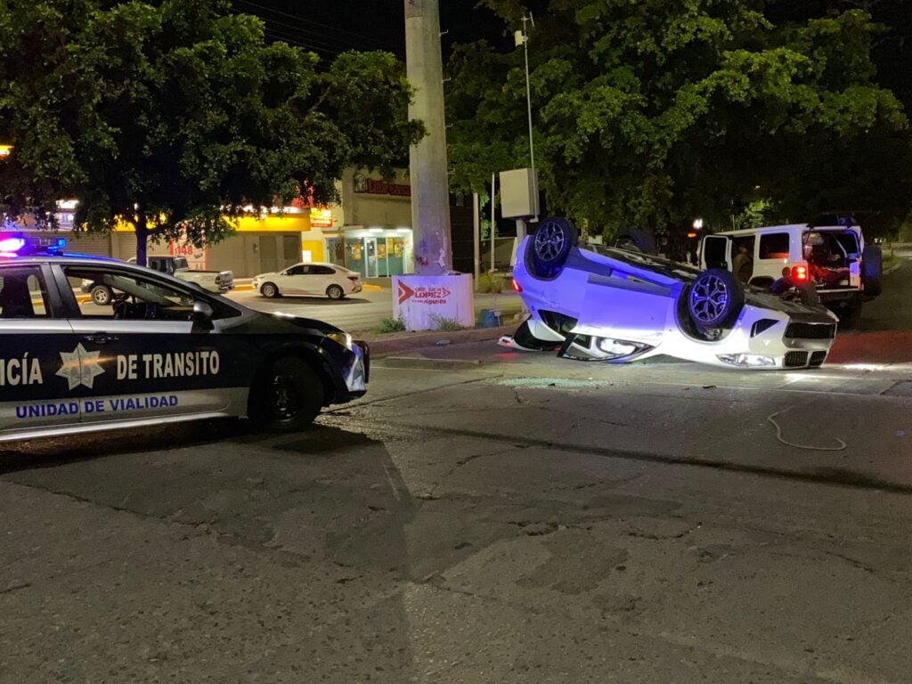 Encontronazo camioneta BMW choque sector Humaya Culiacán