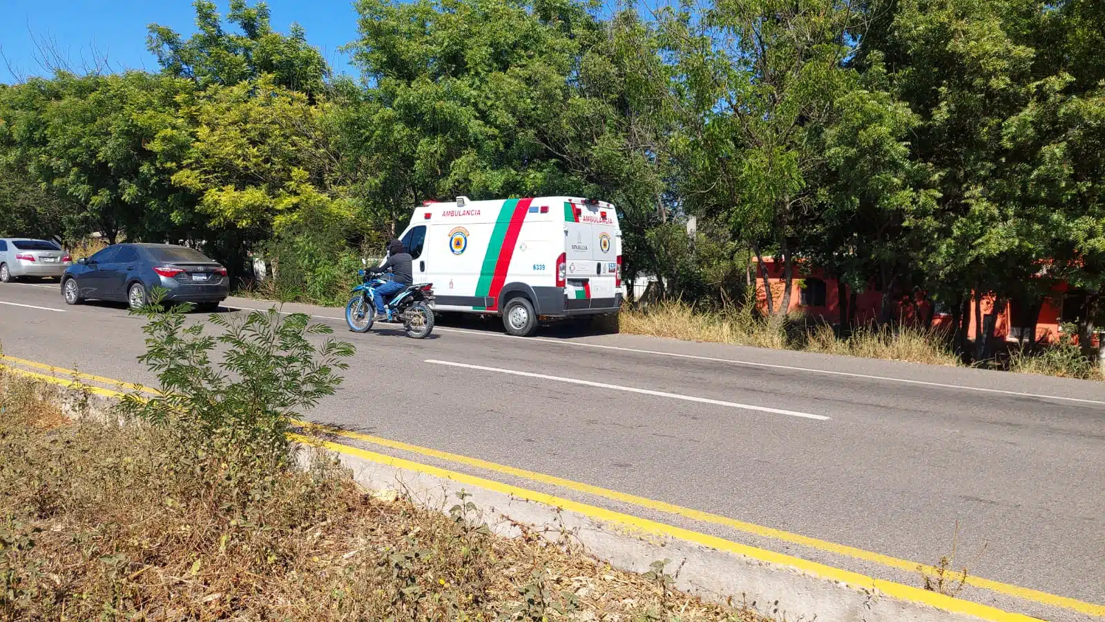 Incendio de una camioneta