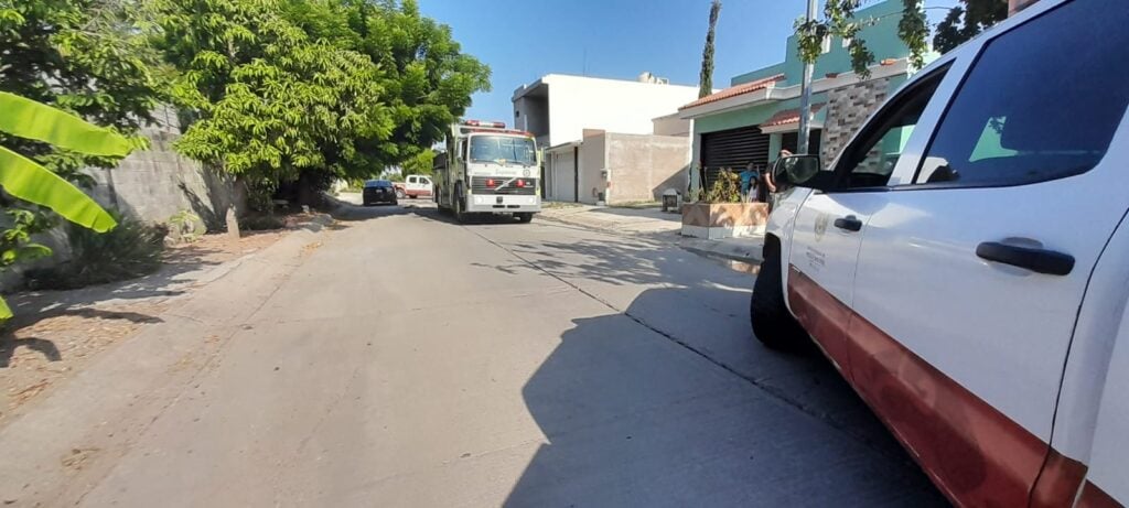 Incendio dentro de una vivienda en Mazatlán (2)