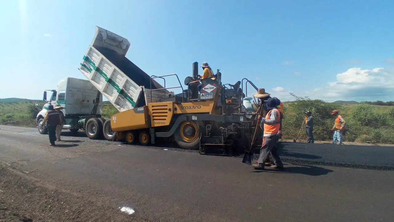 Invierte Sinaloa 200 mdp en reparación de carreteras