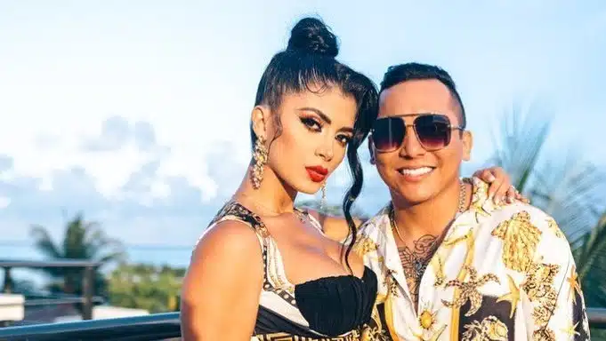 VIDEO: ¡Esposa de Edwin Luna huele los calzones para descubrir infidelidades!