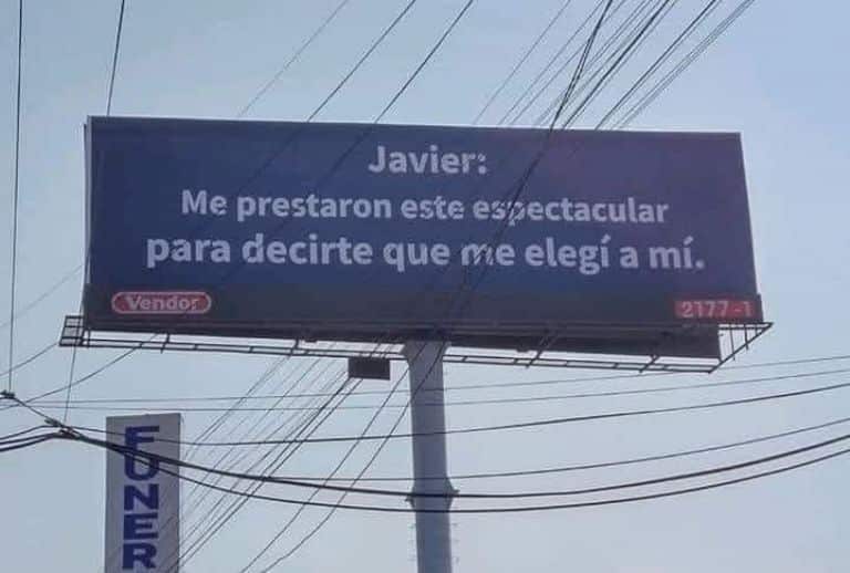 ¡Laura apareció! Vuelven a aparecer los espectaculares con mensajes en CDMX
