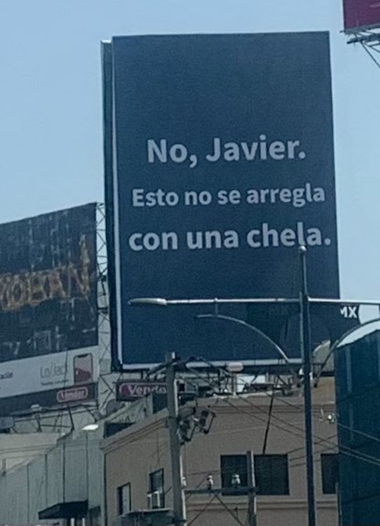 ¡Laura apareció! Vuelven a aparecer los espectaculares con mensajes en CDMX