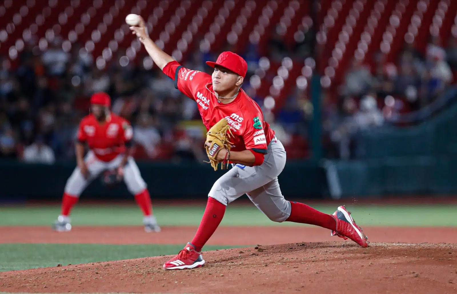 ¡Son líderes! Lucen maderos rojos y someten al campeón Charros