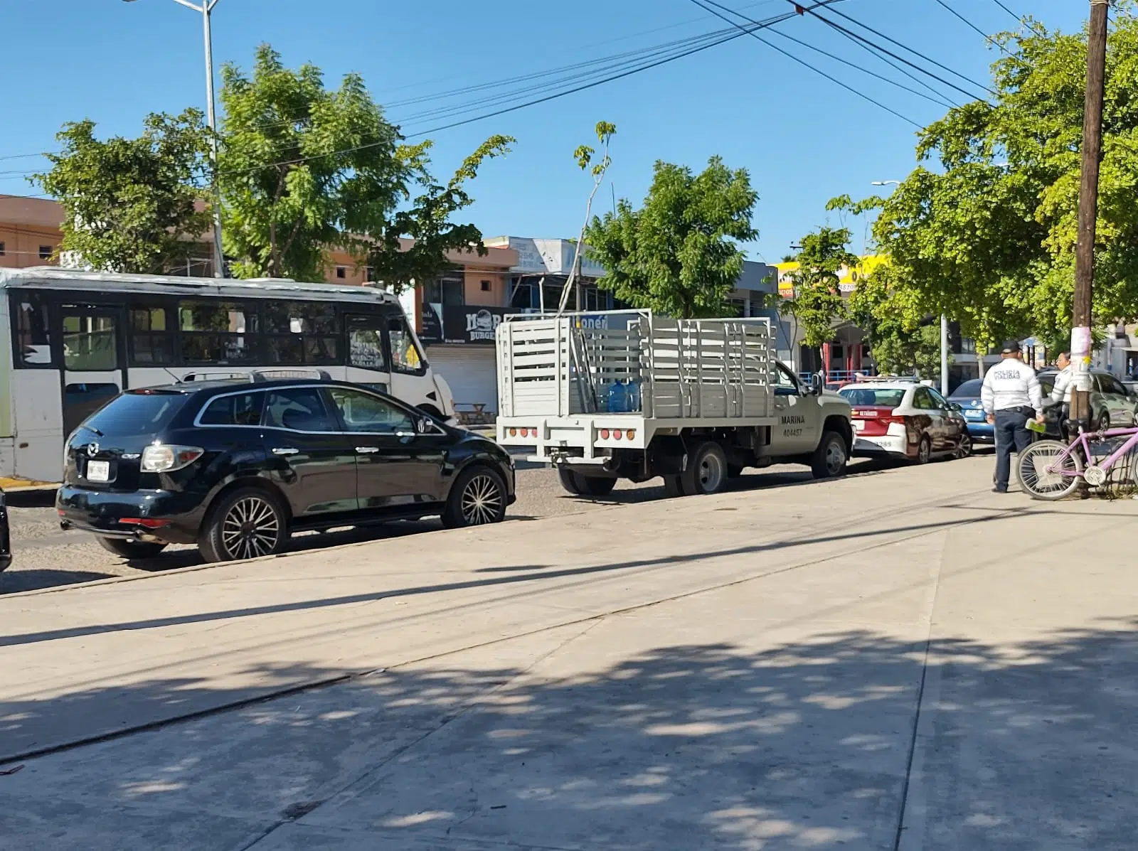 Marino se desmaya tras chocar la unidad en que viajaba en Los Mochis