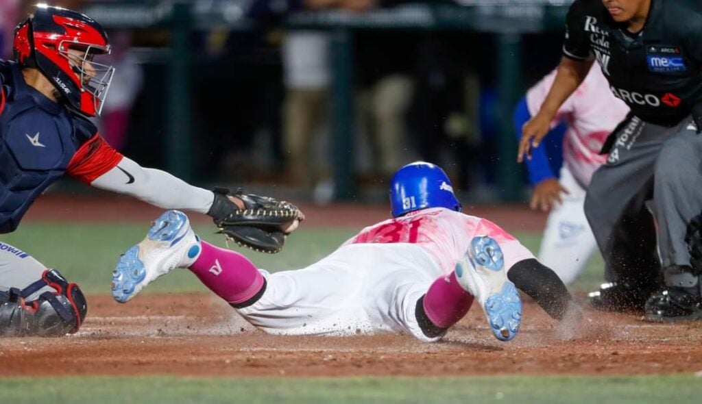 Mayos y Charros protagonizan juego de 26 carreras