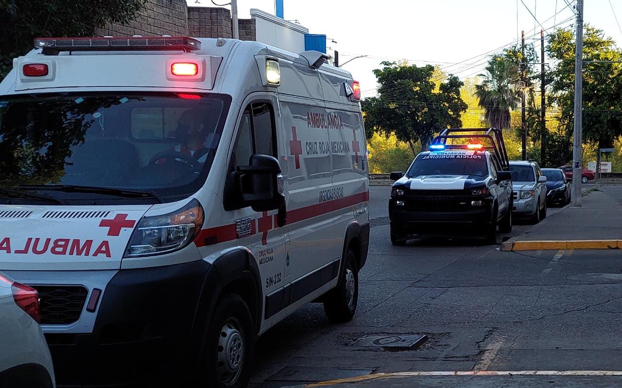 Muere hombre caer de estacionamiento supermercado de Culiacán 