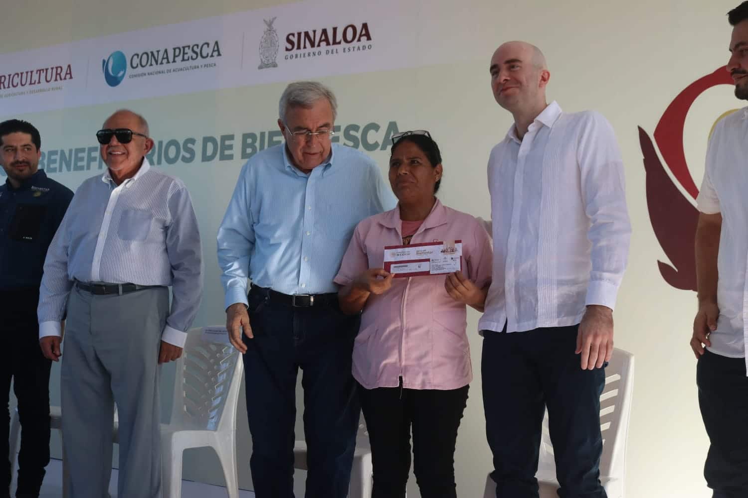 Pescadores de Mazatlán tarjeta del Bienpesca a