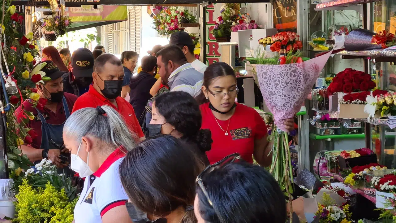 Pide Canaco a autoridades de Guamúchil, evitar vendedores “golondrinos” el Día de Muertos